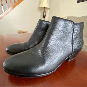SAM EDELMAN SHORT BOOTIES